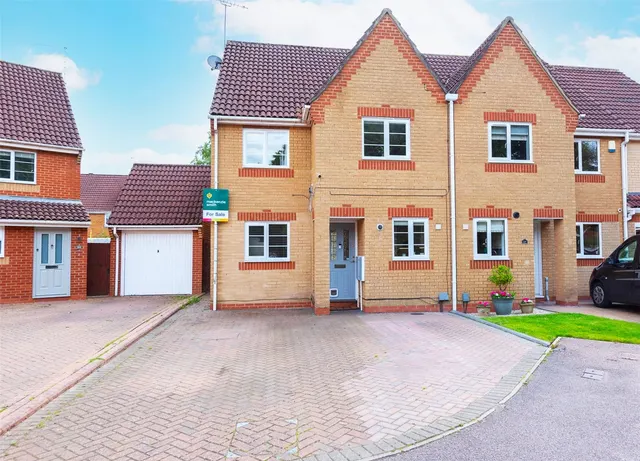 The Shrubbery, Farnborough, GU14 0RQ, photo 1