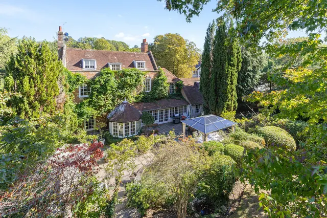 Chalk Lane, Epsom, KT18, photo 3
