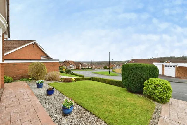 Photo 2 — Ryhill Drive, Owlthorpe, Sheffield, S20