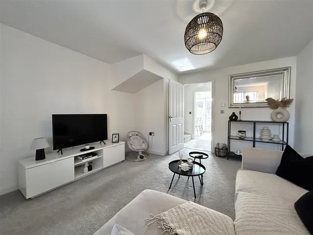 Gainey Gardens, Chippenham, SN15, photo 2