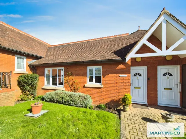 Coverdale Court, Yeovil, photo 1
