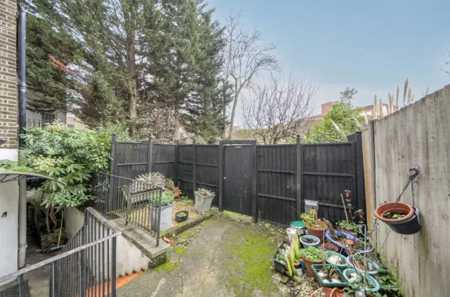 Finchley Road, Hampstead, NW3, photo 3