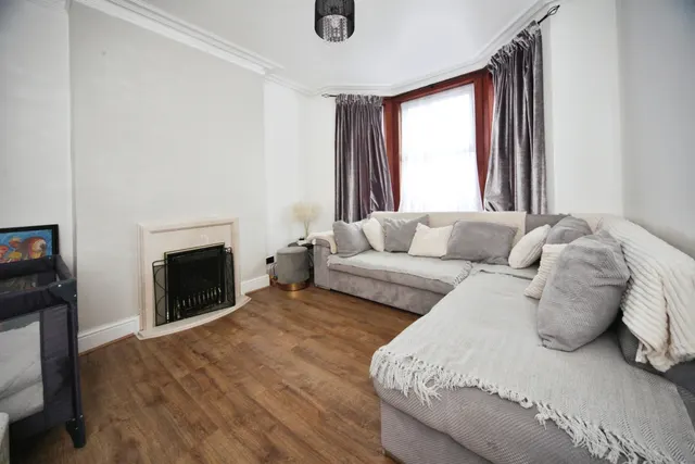 High Town Road, Luton, LU2, photo 2
