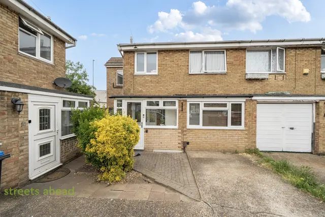 Sutton Gardens, Croydon, CR0, photo 1