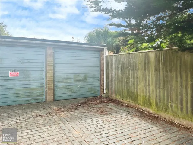 Nettlestone Green, Seaview, PO34, photo 2
