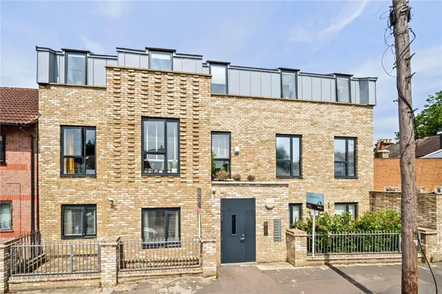 Smithys Mews, London, E10, photo 1