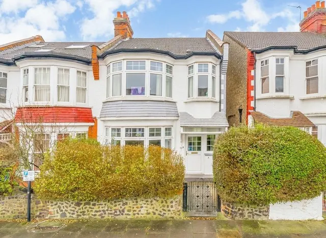 Fortis Green Avenue, Muswell Hill, N2, photo 1