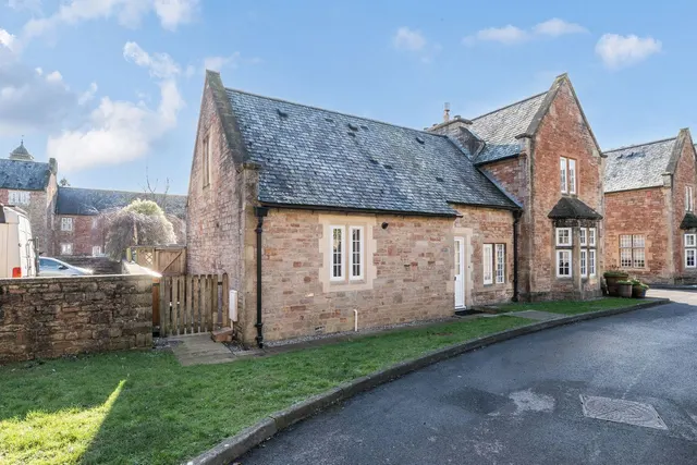 Lower Chapel Court, South Horrington Village, BA5, photo 1