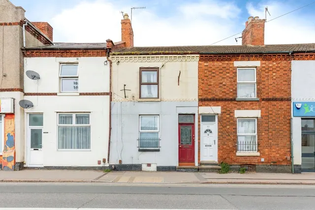Weedon Road, Northampton, Northamptonshire, NN5, photo 1