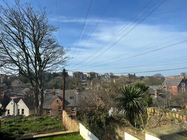 Grosvenor Crescent, Scarborough, YO11, photo 3