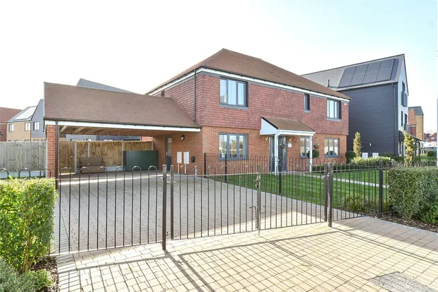 Barley Drive, Chestfield, Whitstable, Kent, CT5, photo 1