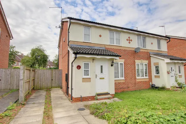 Bielby Drive, Beverley, photo 1