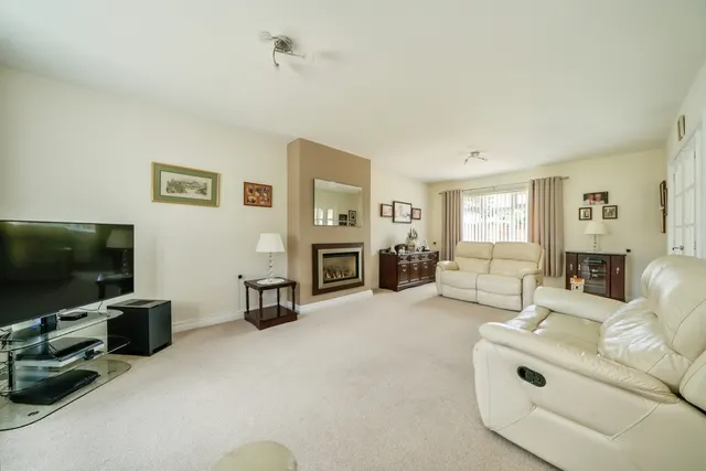 Photo 3 — Sandicroft Close, Birchwood, Warrington, Cheshire, WA3