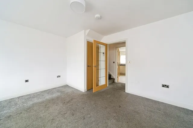 Lon Parciau, Llandudno Junction, LL31, photo 3
