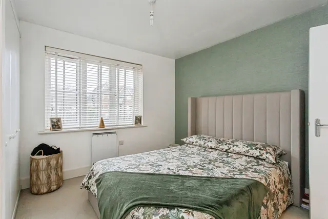 Updown Hill, Haywards Heath, RH16, photo 2