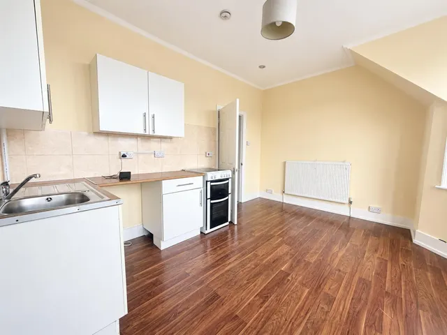 Photo 3 — Seaside, Eastbourne, BN22 7QW