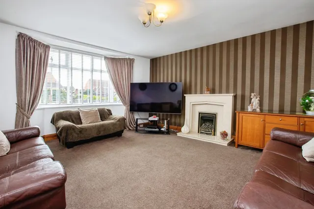 Photo 3 — Dalestorth Road, Sutton-in-Ashfield, Nottinghamshire, NG17