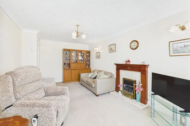 Loxley Close, York, YO30, photo 3