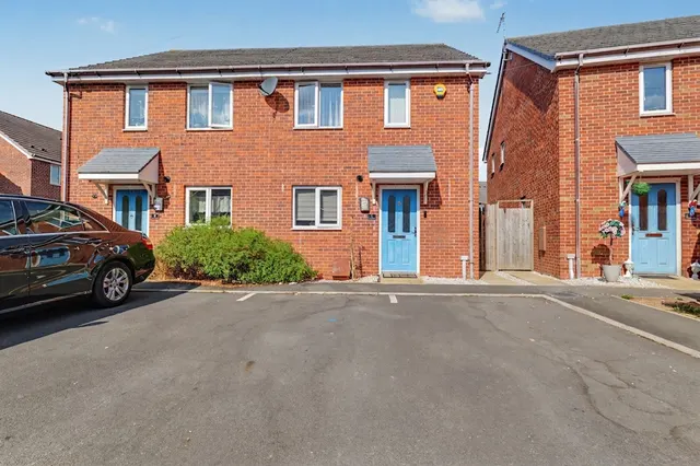 Winston Close, Coventry, CV2, photo 1
