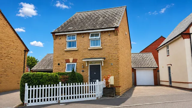Harrier Way, Hardwicke, GL2, photo 1