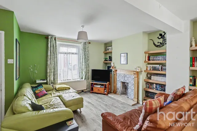 West Street, Newport, NP20, photo 2