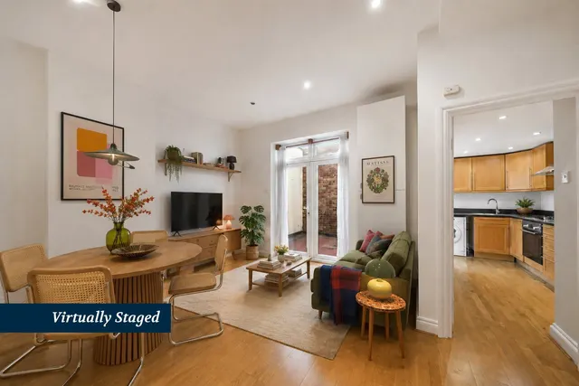 Hilltop Road, West Hampstead, London, NW6, photo 1