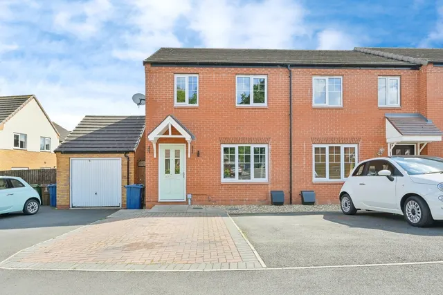 Moorhen Grove, Stafford, Staffordshire, ST16, photo 1