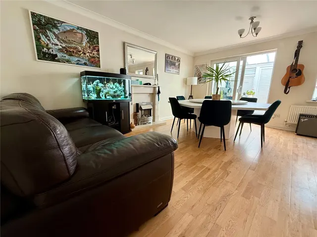 Photo 3 — Saffron Road, Chafford Hundred, Grays, Essex, RM16