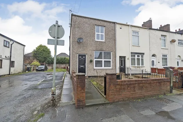 Leigh Road, Westhoughton, BL5, photo 1