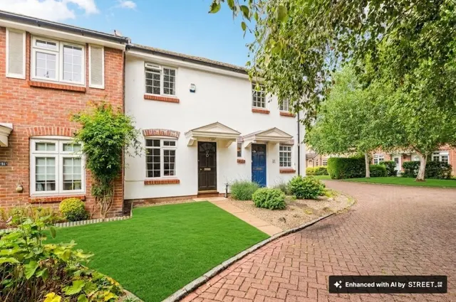 Orchard Drive, Wooburn Green, HP10, photo 1