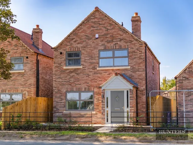 New Road, Brandesburton, YO25, photo 1
