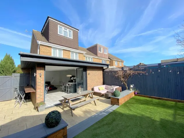 Aspen Gardens, Ashford, photo 1