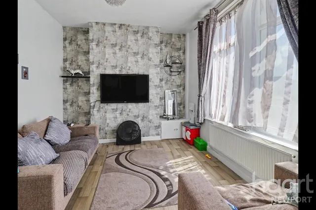 Corporation Road, Newport, NP19, photo 3