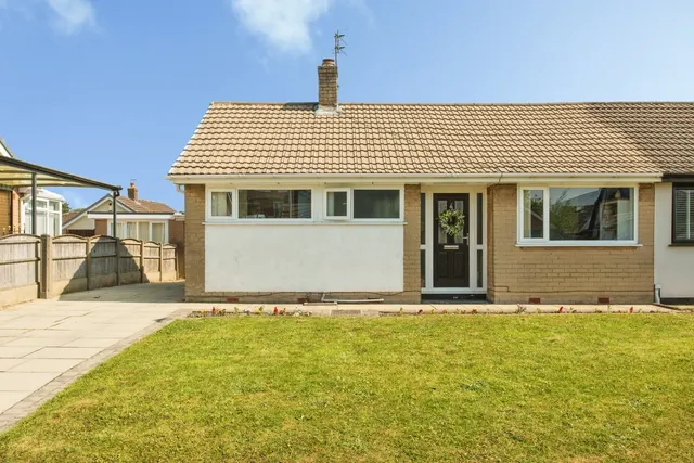 Trent Road, Wigan, WN5, photo 1
