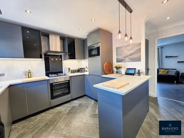 Photo 3 — Royd Moor Road, Bradford 4 BD4 0TR