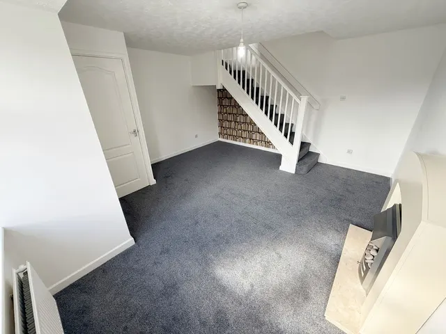 Photo 3 — Briarwood Close Gonerby Hill Foot, Grantham