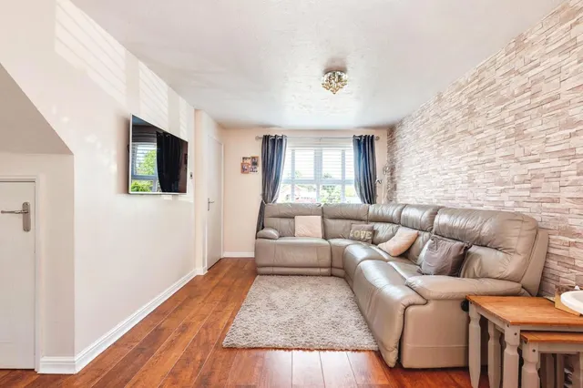 Photo 3 — Hadleigh Close, Great Sankey, Warrington, Cheshire, WA5