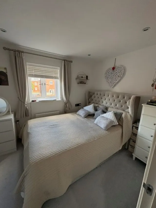 Bangor Close, Towcester, NN12, photo 3