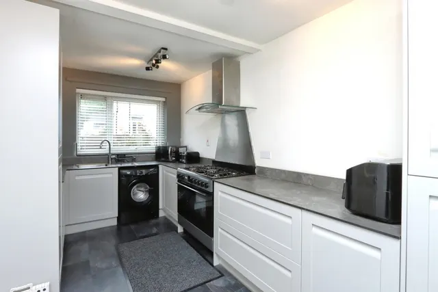 Photo 3 — Alexandra Road, SHEFFIELD, South Yorkshire, S2