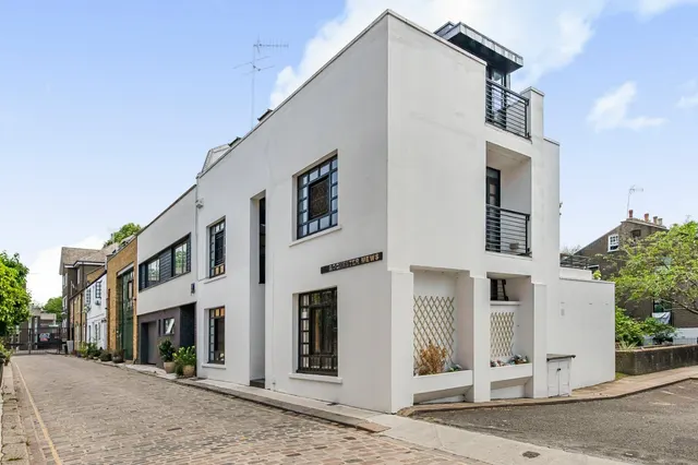 Rochester Mews, London, NW1, photo 1