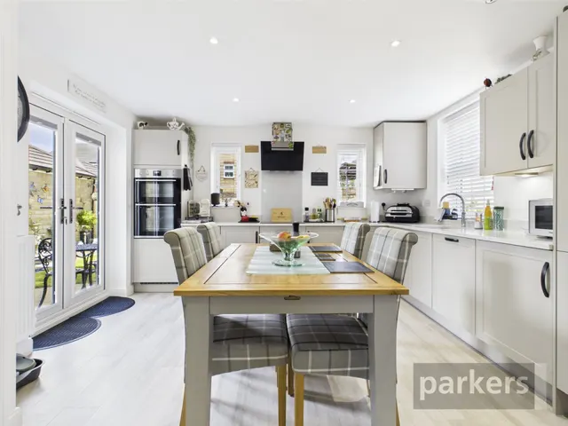 Wolters Place, Stanford in the Vale, SN7, photo 2