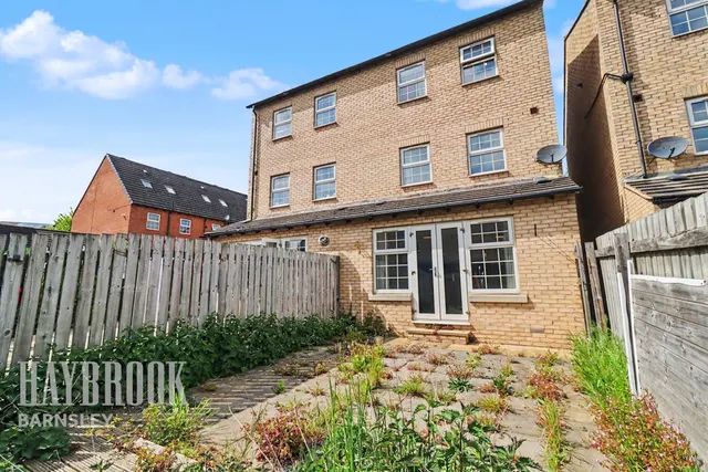 Bretton Close, Brierley, photo 2