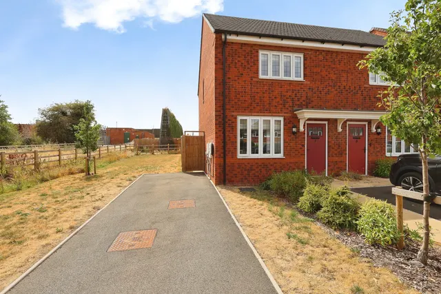 Hopper Avenue, Stratford-upon-Avon, CV37, photo 1