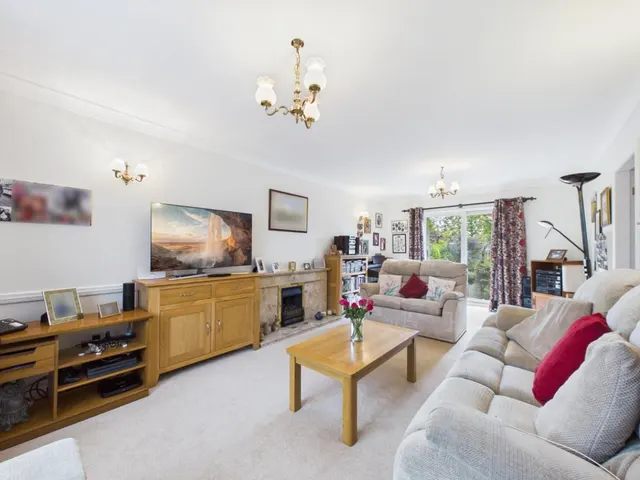 Dalesway, Eldwick, BD16, photo 3