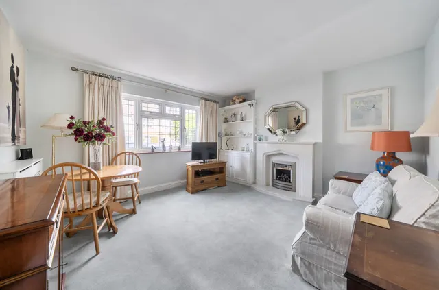 Photo 3 — Woodside Crescent, Chenies Woodside Crescent Sidcup Greater London Sidcup, SIDCUP, Kent, DA157JJ