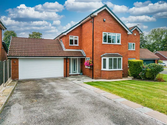 Shillingstone Close, Bolton, BL2 3PD, photo 1