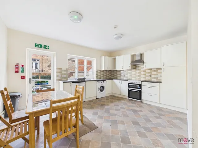 Photo 3 — Room 3, Monument House, St. Marys Square, Gloucester, GL1 2QT