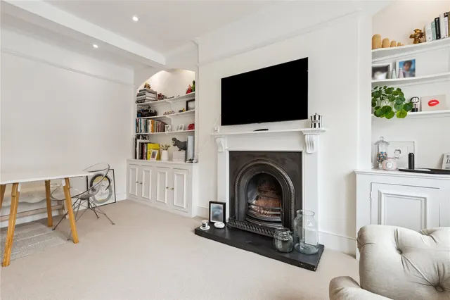 Bennerley Road, London, SW11, photo 3