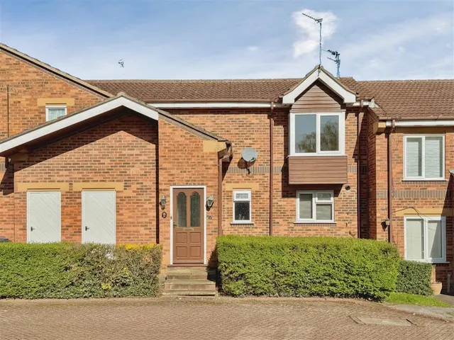 Wyre Court, Haxby, YO32, photo 1