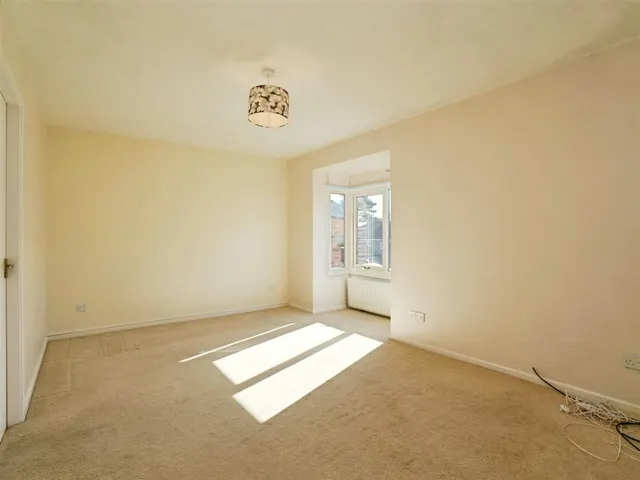 Wyre Court, Haxby, YO32, photo 2